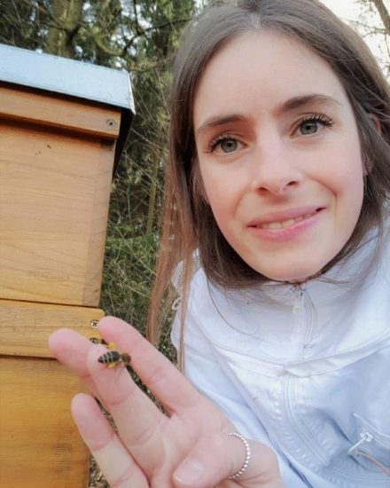 Quelle Vanessa Müller - Biene mit Pollen